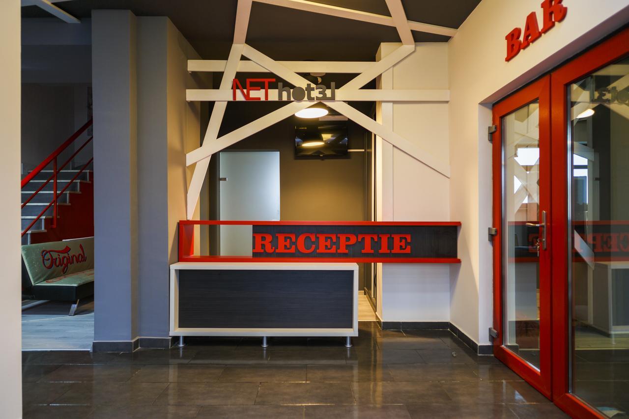 Net Hotel Pitesti Ngoại thất bức ảnh