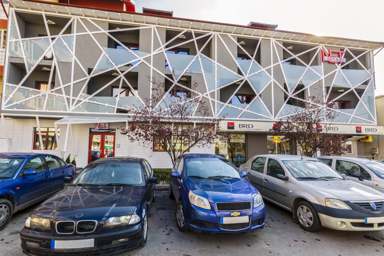 Net Hotel Pitesti Ngoại thất bức ảnh
