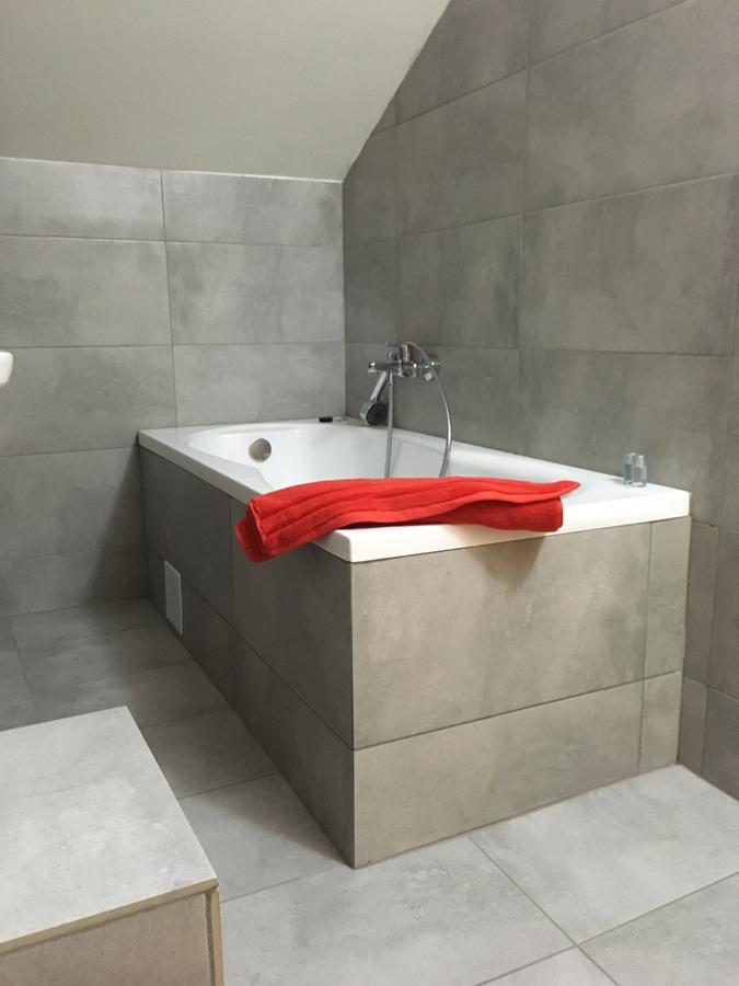 Net Hotel Pitesti Ngoại thất bức ảnh