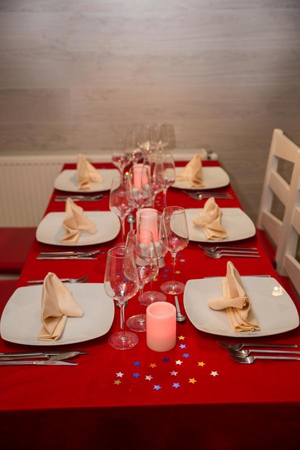 Net Hotel Pitesti Ngoại thất bức ảnh